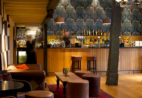 Broadway Hotel bar