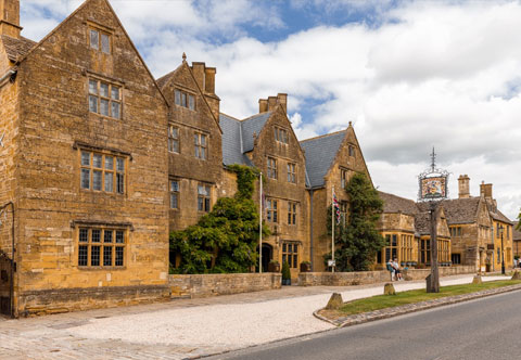 The Lygon Arms front