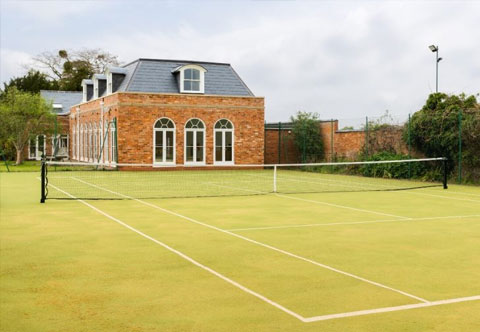 Well Furlong Cottage outside